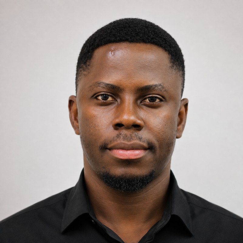 Portrait of Elikem Fenuku